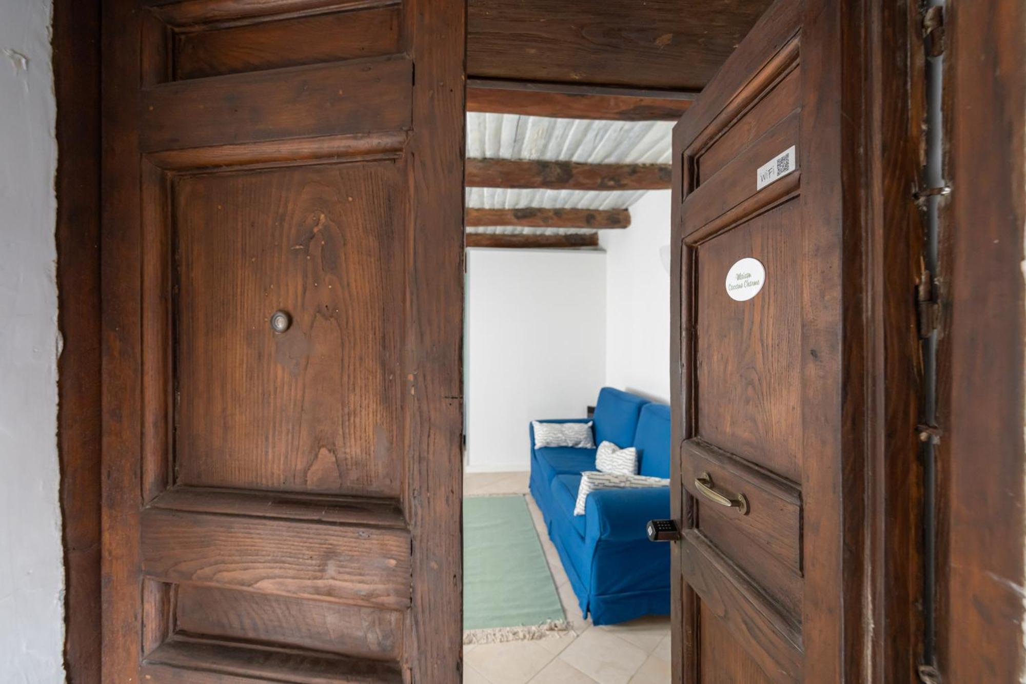 Maison Cassano Charme Apartment Napoli Bagian luar foto